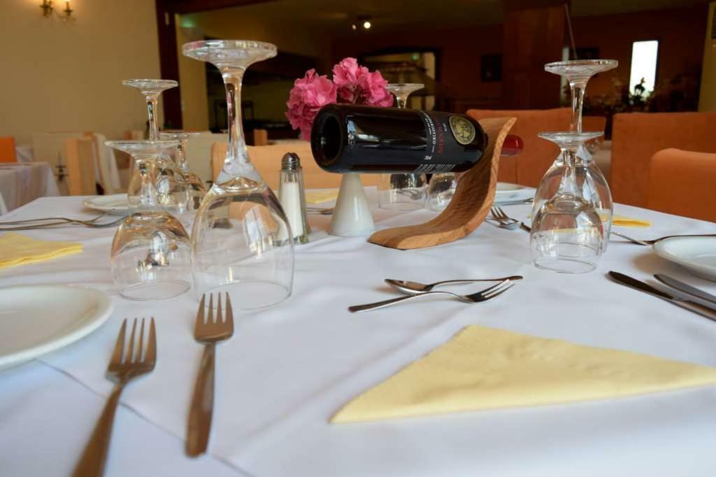 Belvedere Aeolis Hotel มิธิมนา ภายนอก รูปภาพ