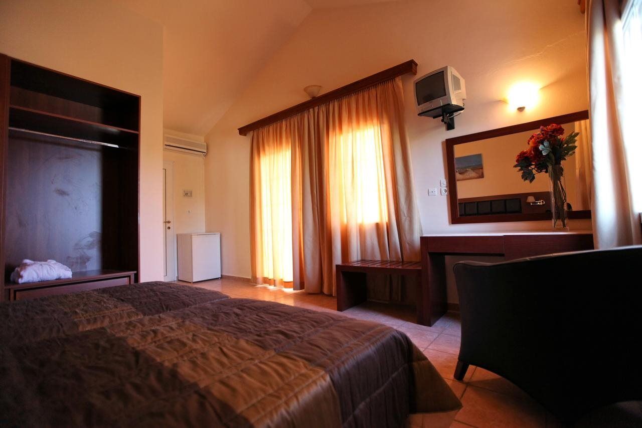Belvedere Aeolis Hotel มิธิมนา ภายนอก รูปภาพ